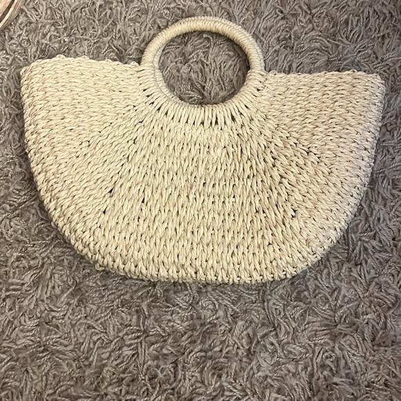🎉 Handwoven Rattan Straw purse lot of 2! - Picture 2 of 3